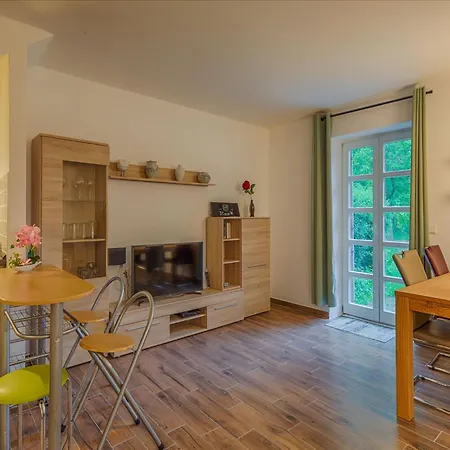 Rugana - Komfortplus Mit 1 Schlafzimmern Und Terrasse C39 * Dranske