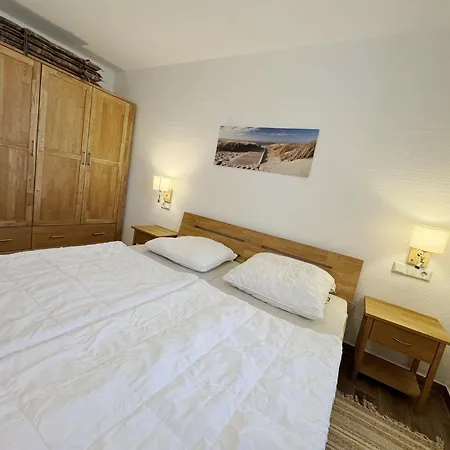 Apartment Rugana - Komfortplus Mit 1 Schlafzimmern Und Terrasse C39 Dranske
